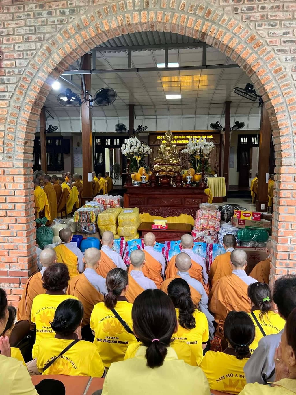 Cúng dường mùa An Cư Kiết Hạ — 44