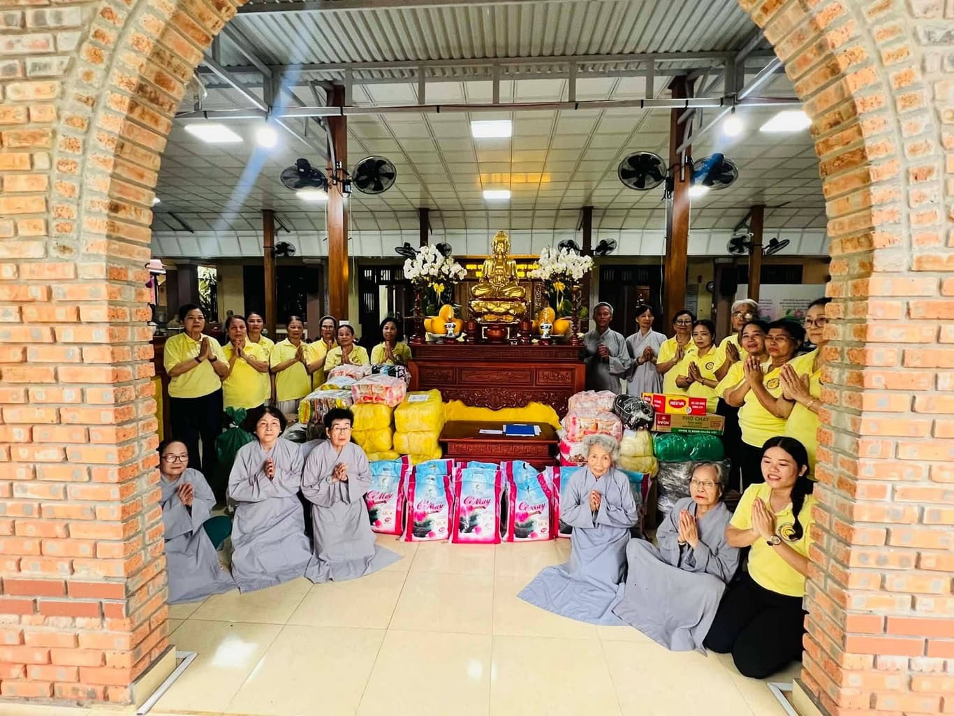 Cúng dường mùa An Cư Kiết Hạ — 42