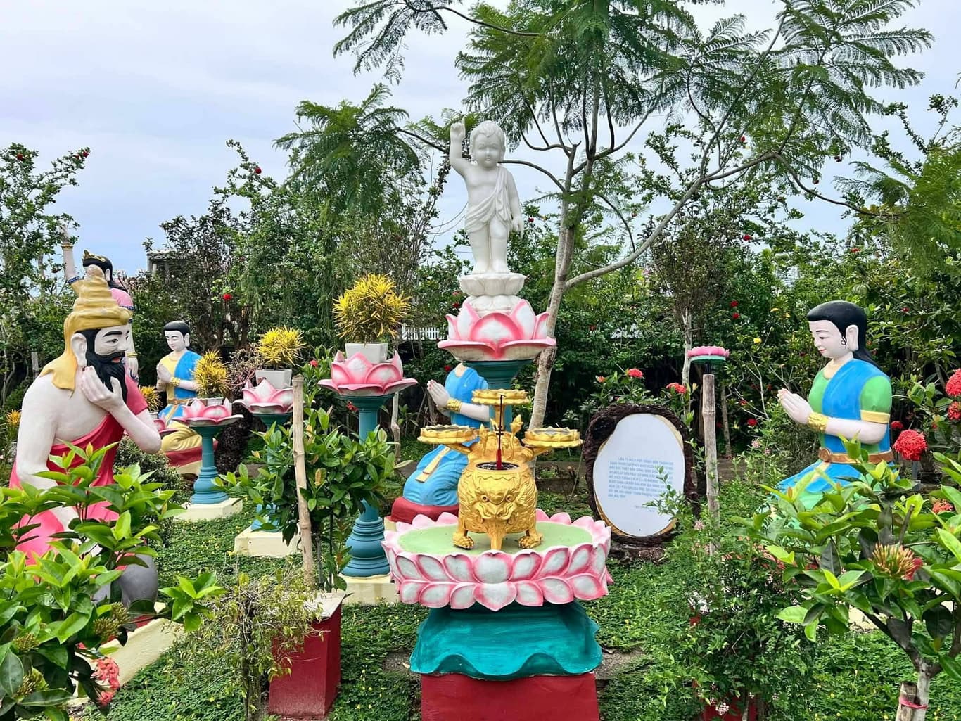 Cúng dường mùa An Cư Kiết Hạ — 100