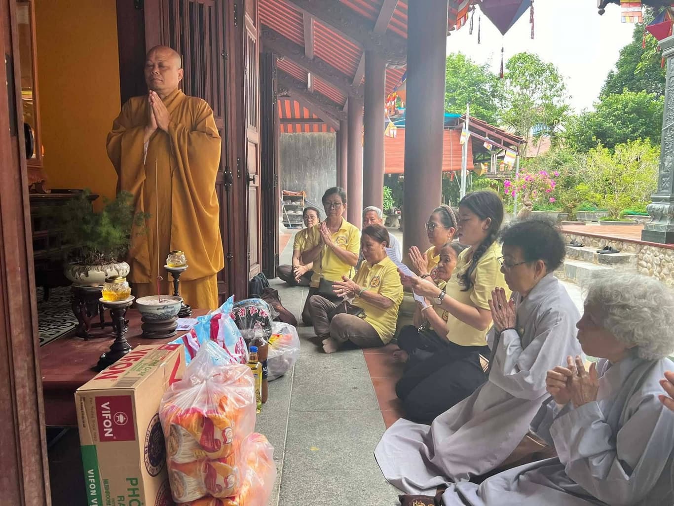 Cúng dường mùa An Cư Kiết Hạ — 40