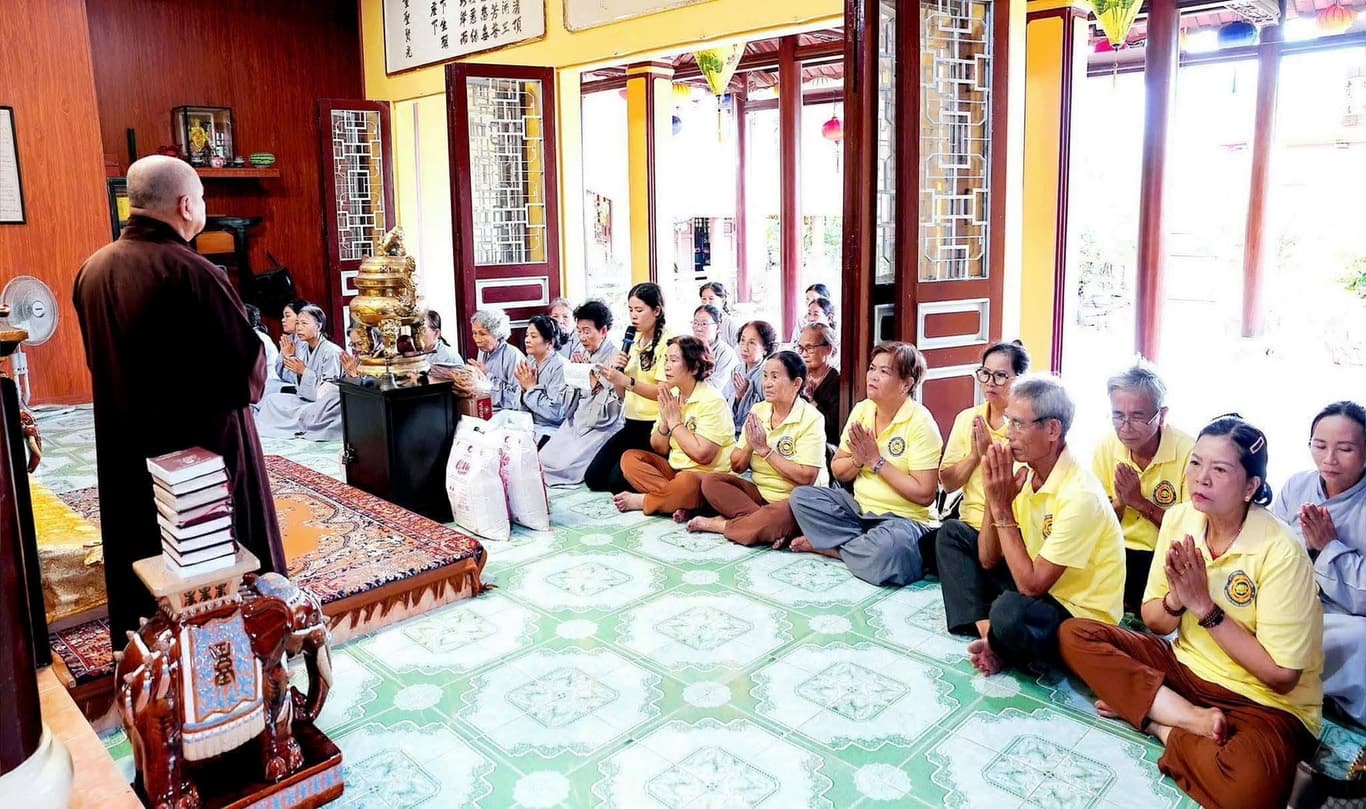 Cúng dường mùa An Cư Kiết Hạ — 17