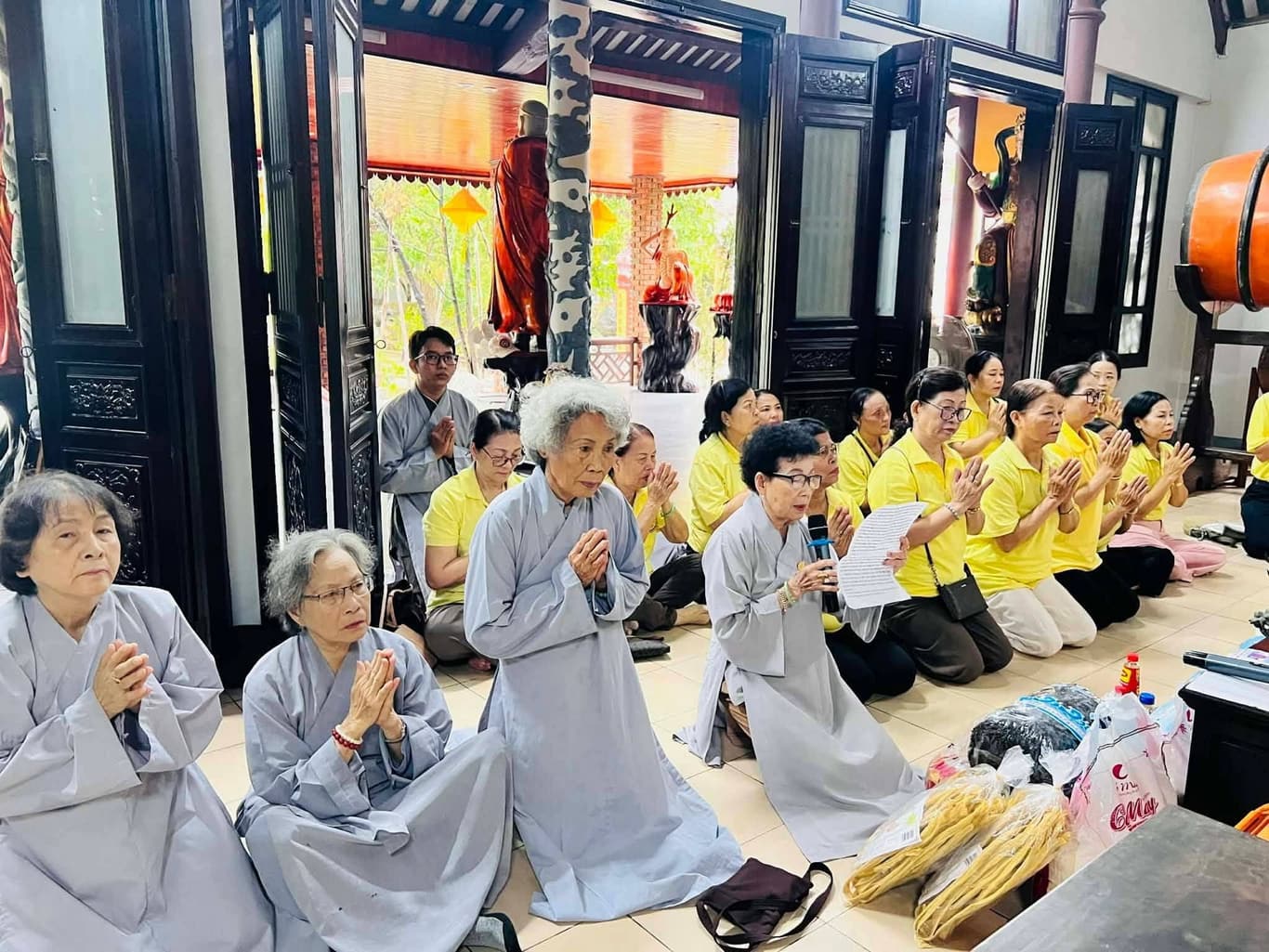 Cúng dường mùa An Cư Kiết Hạ — 16