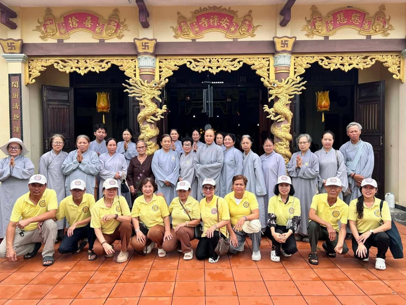 Cúng dường mùa An Cư Kiết Hạ — 72
