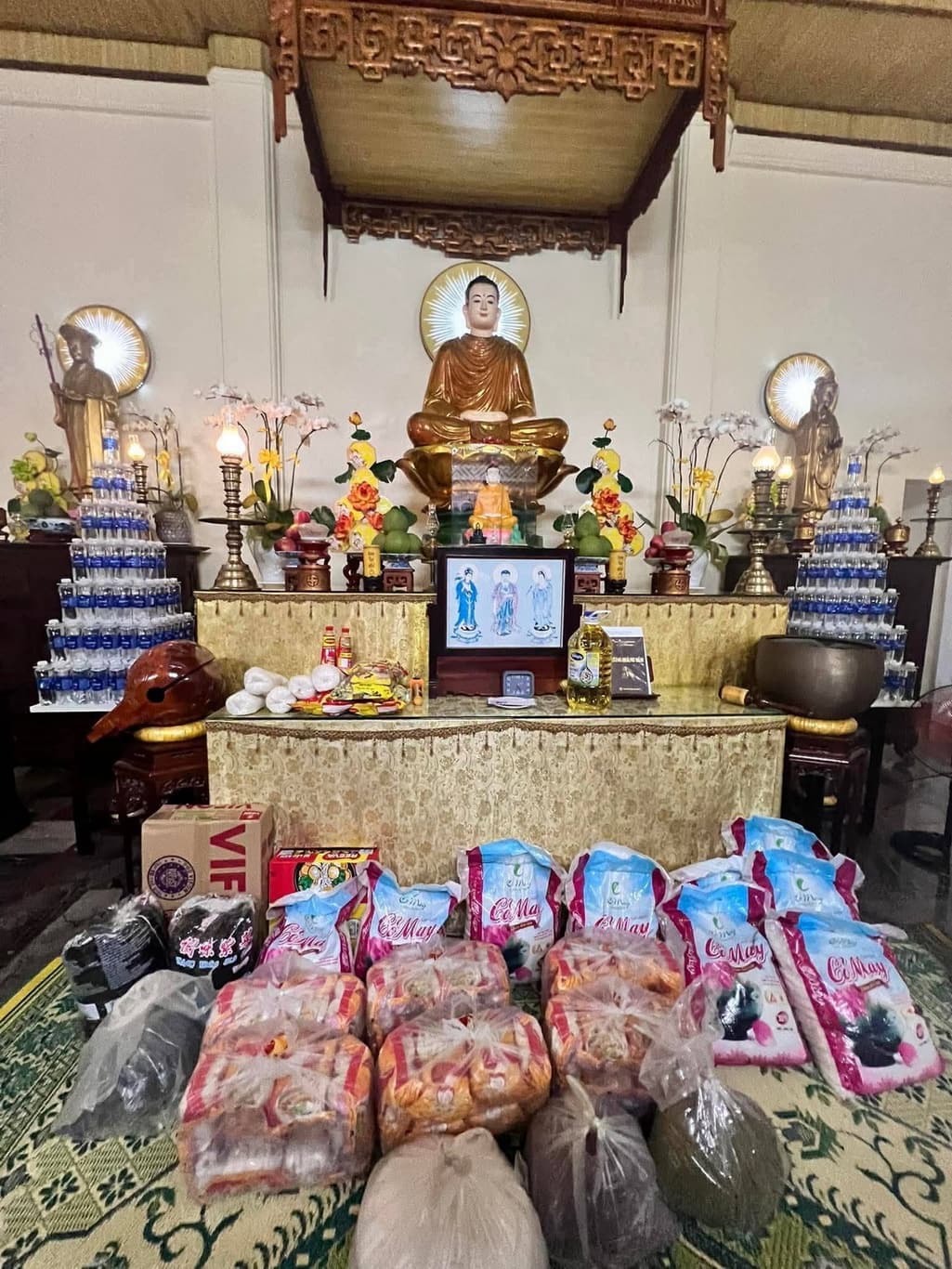 Cúng dường mùa An Cư Kiết Hạ — 10