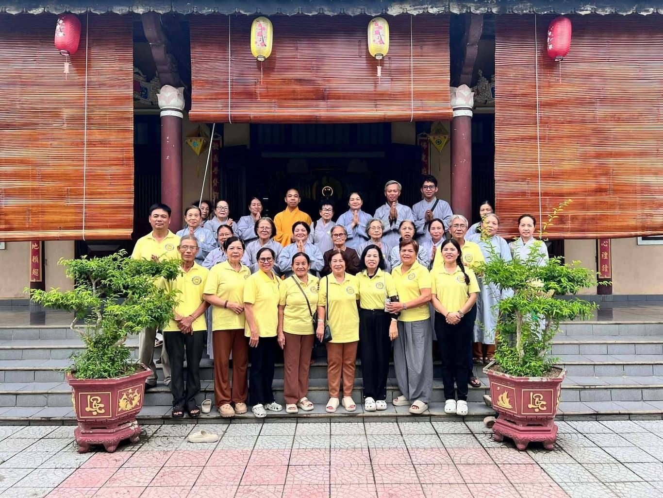 Cúng dường mùa An Cư Kiết Hạ — 70