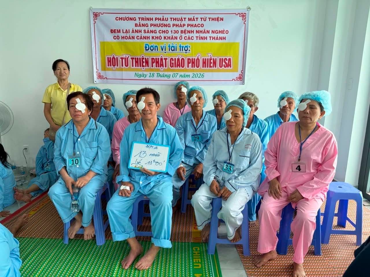Mổ mắt từ thiện — 33