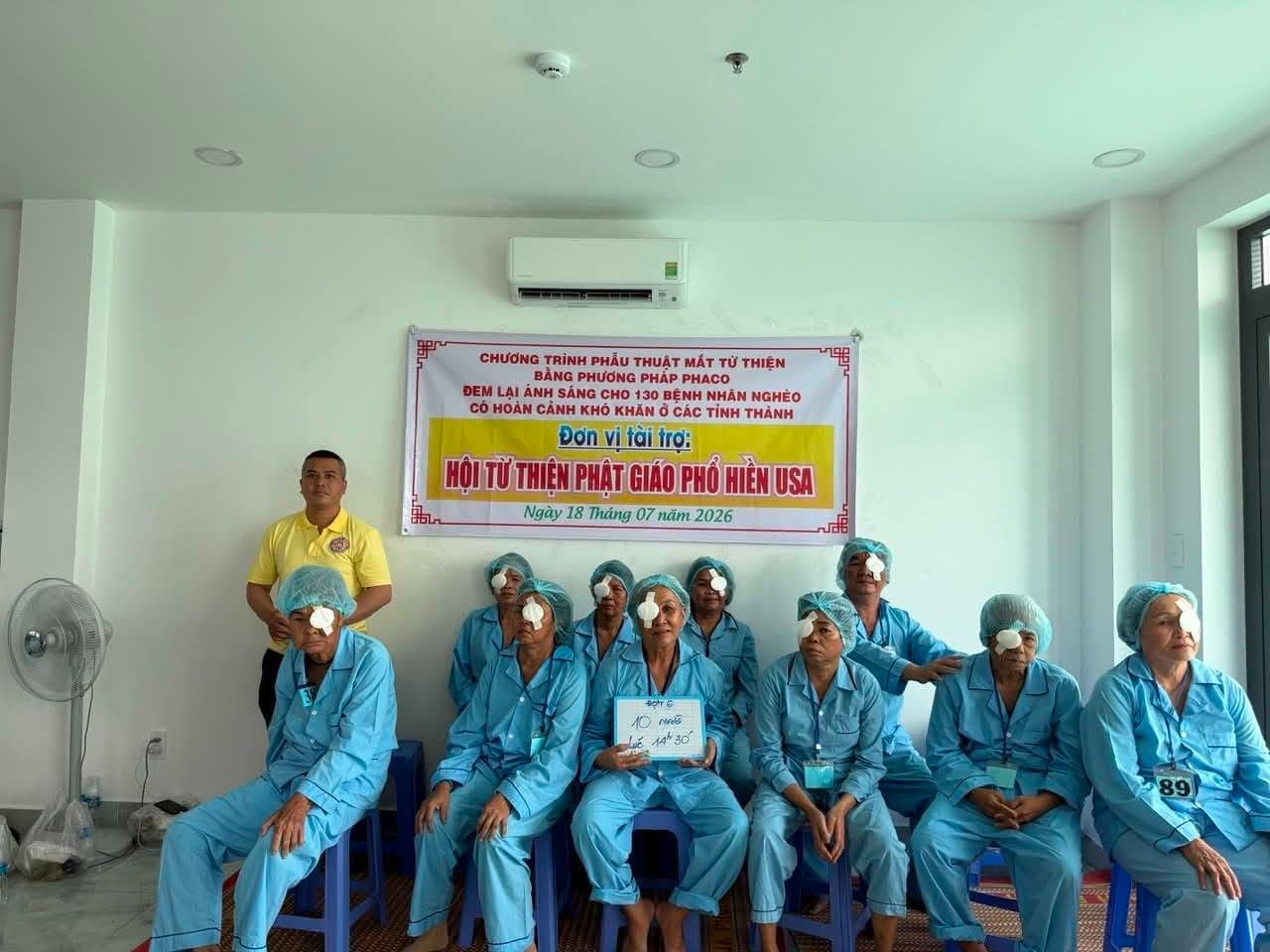 Mổ mắt từ thiện — 31