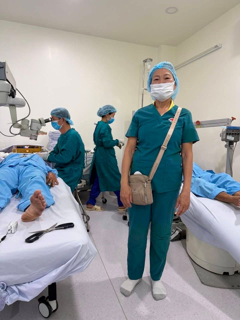Mổ mắt từ thiện — 9