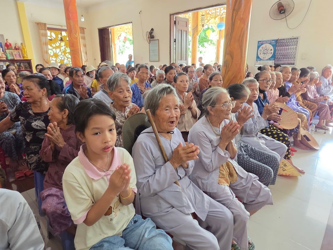 Từ thiện mùa Phật đản — 6