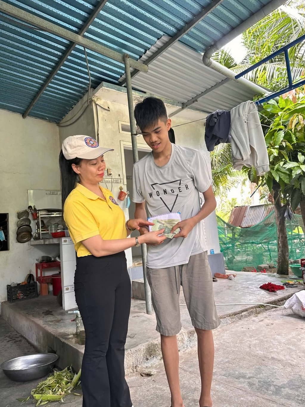 Từ thiện mùa Phật đản — 62