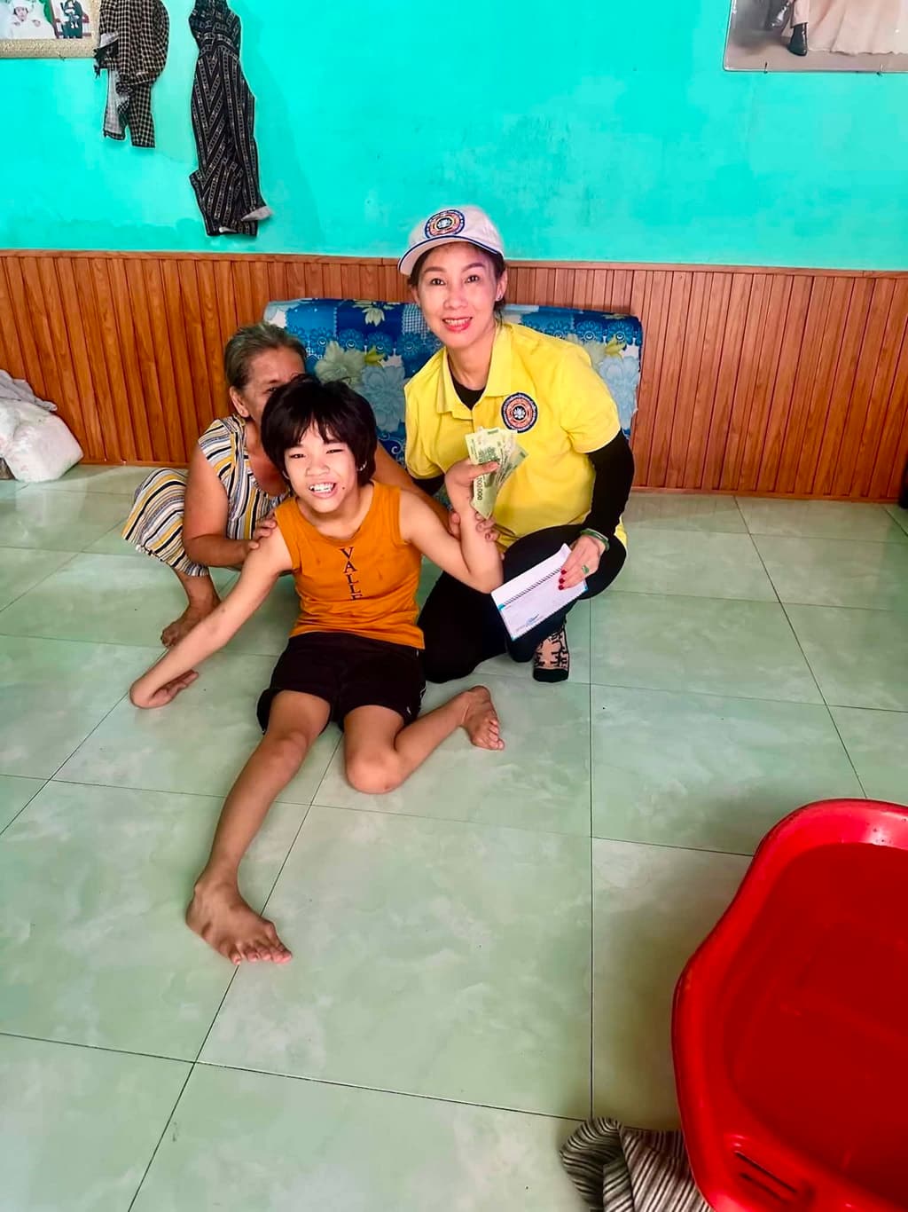Từ thiện mùa Phật đản — 59