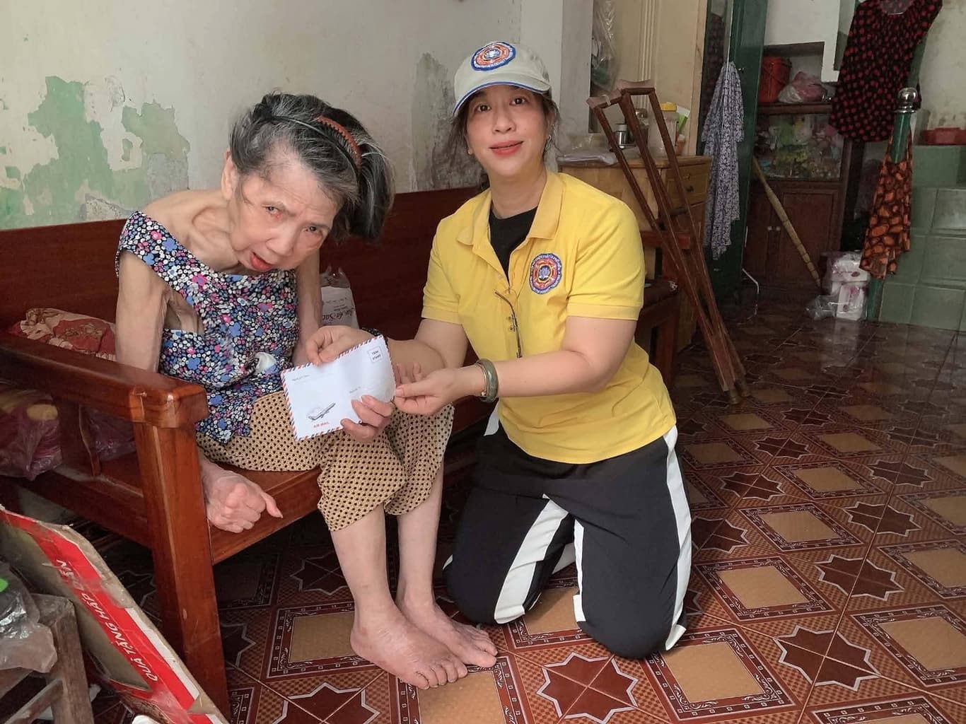 Từ thiện mùa Phật đản — 45