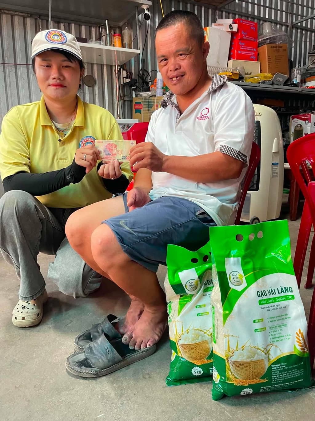 Từ thiện mùa Phật đản — 41