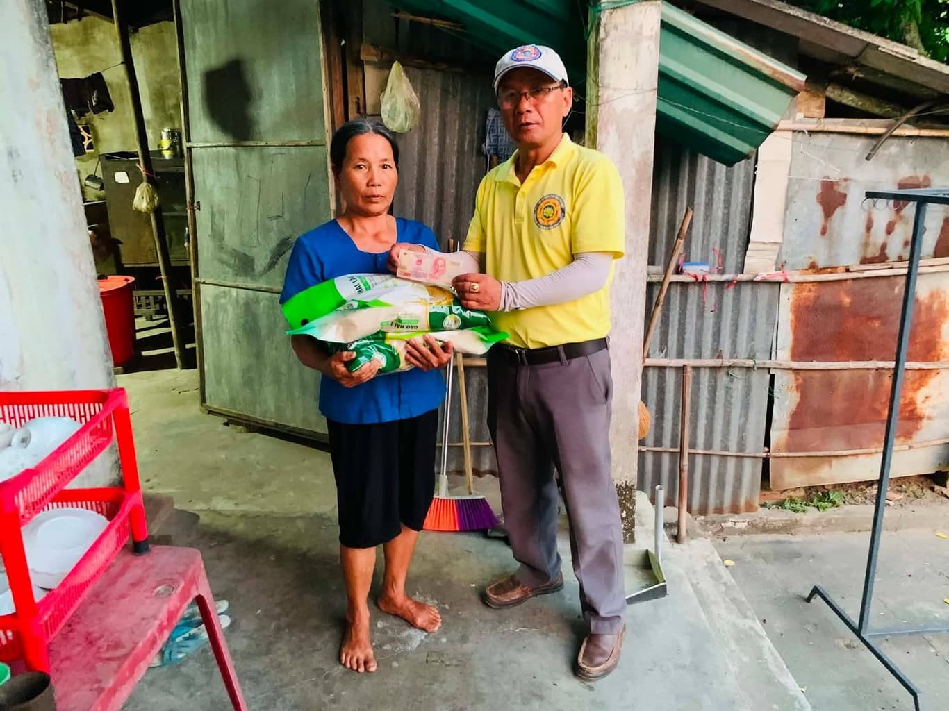 Từ thiện mùa Phật đản — 22