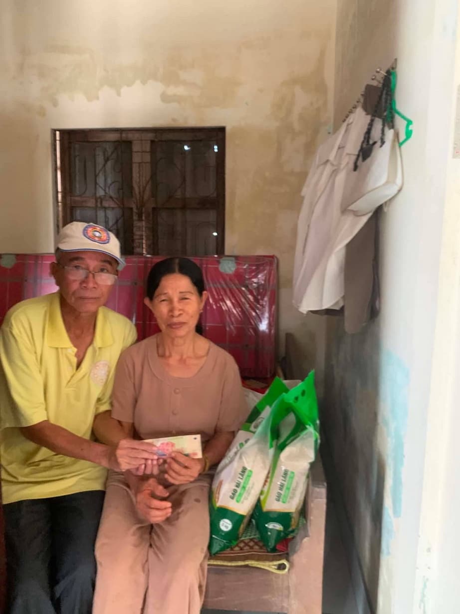 Từ thiện mùa Phật đản — 81