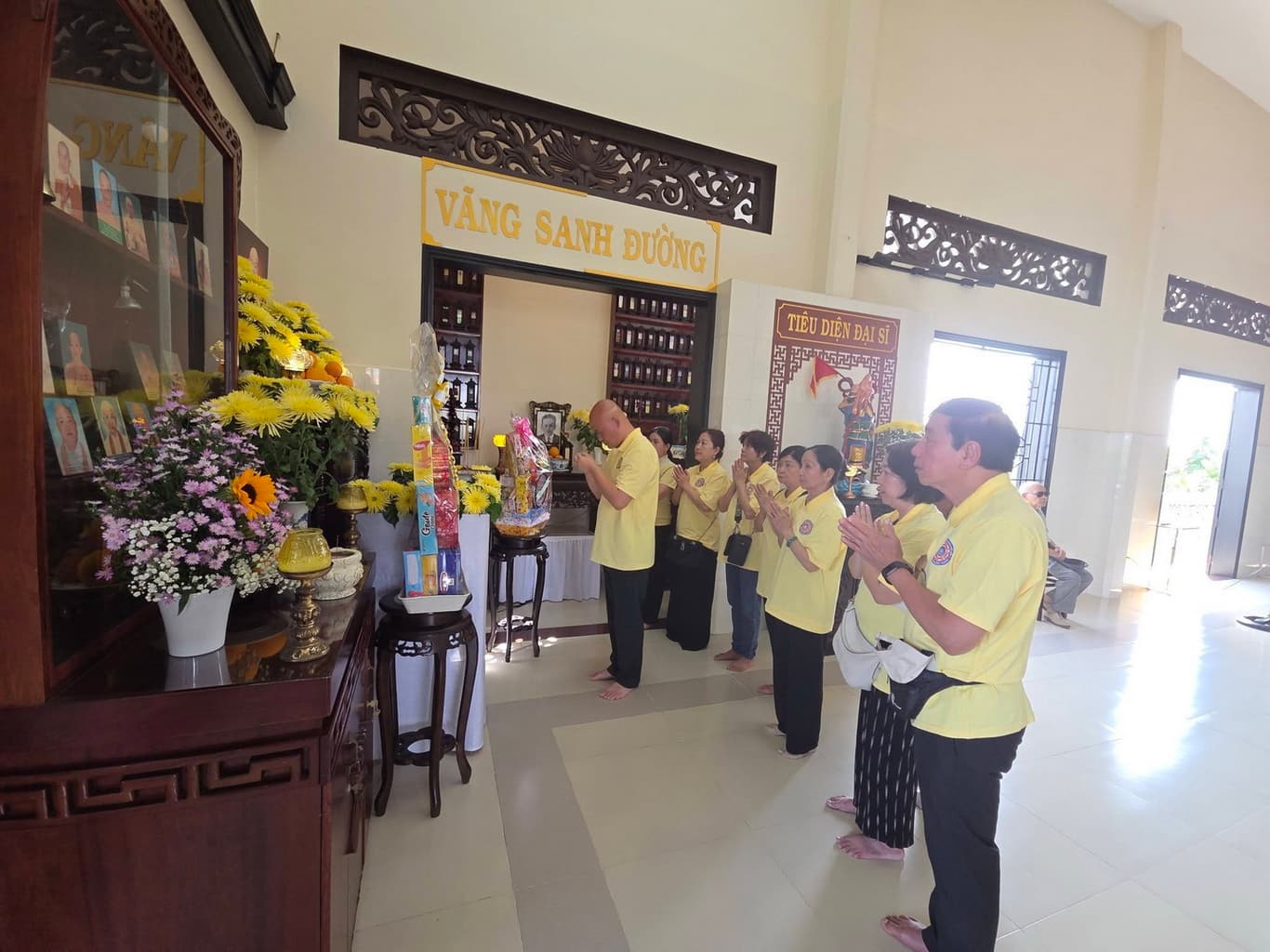 Từ thiện mùa Phật đản — 31