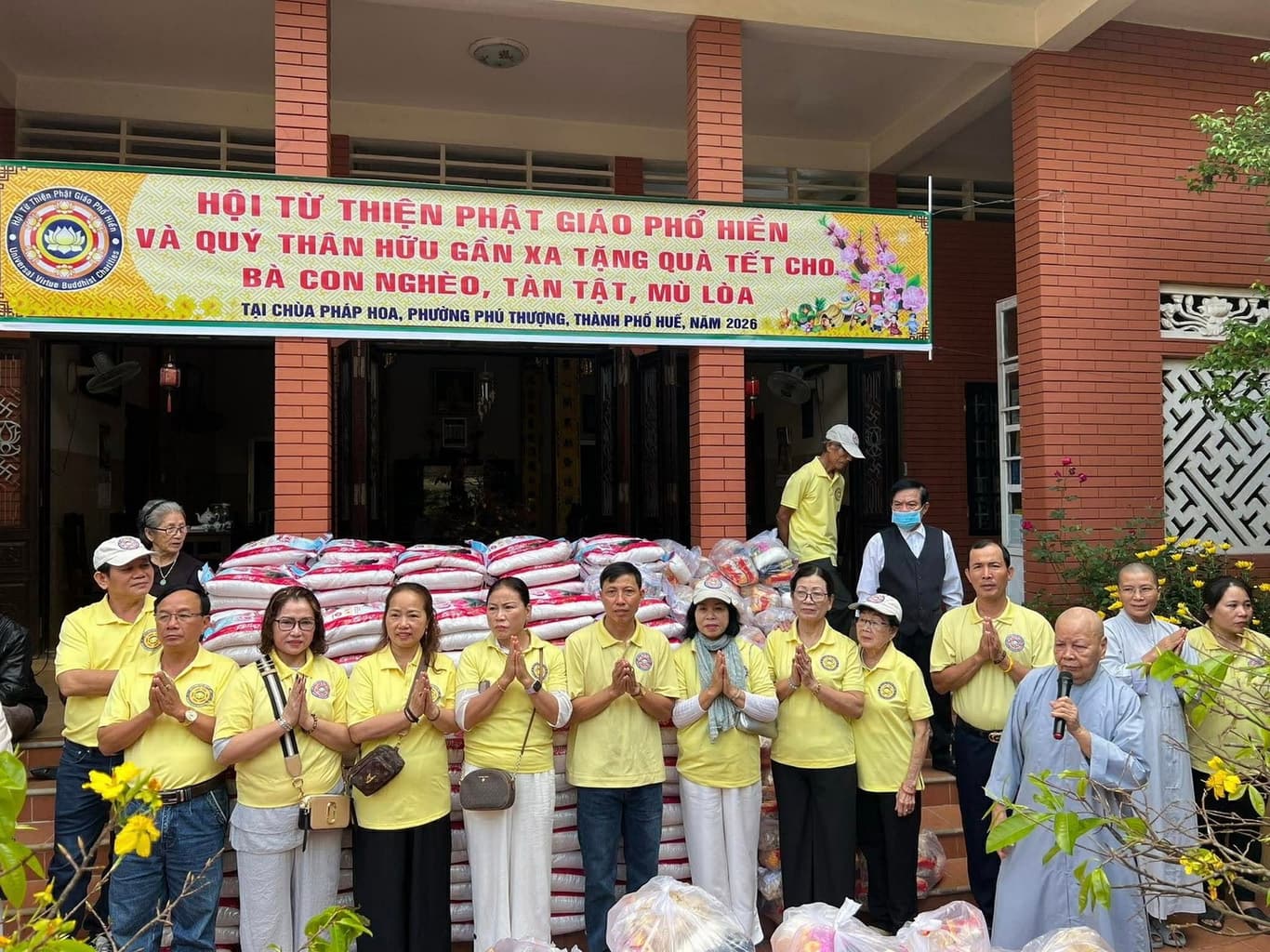 Từ thiện Tết Huế — 4