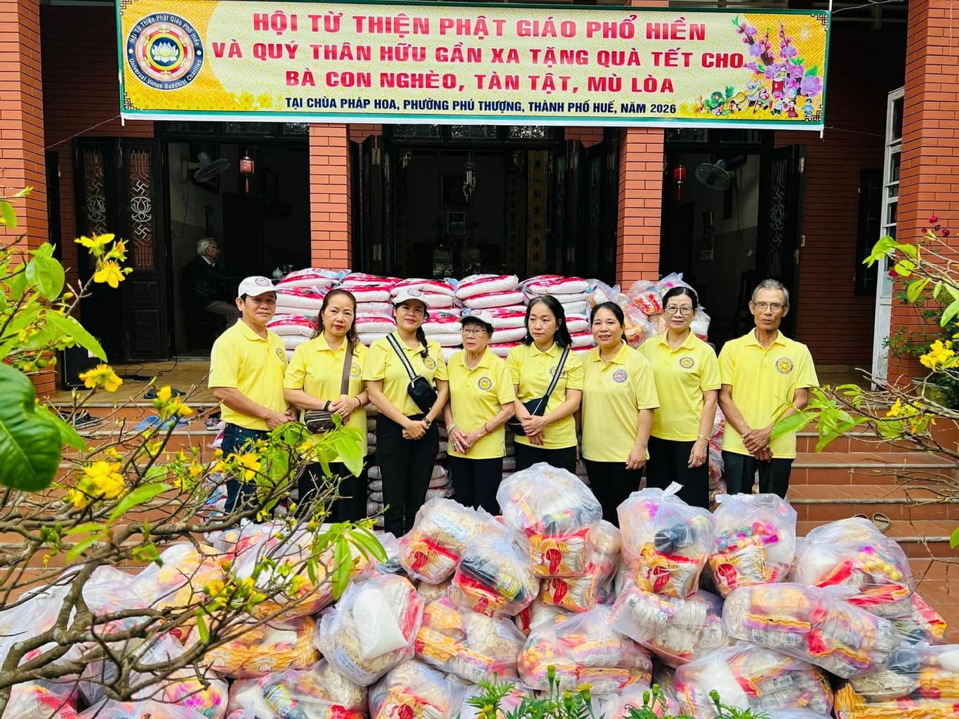 Từ thiện Tết Huế — 23