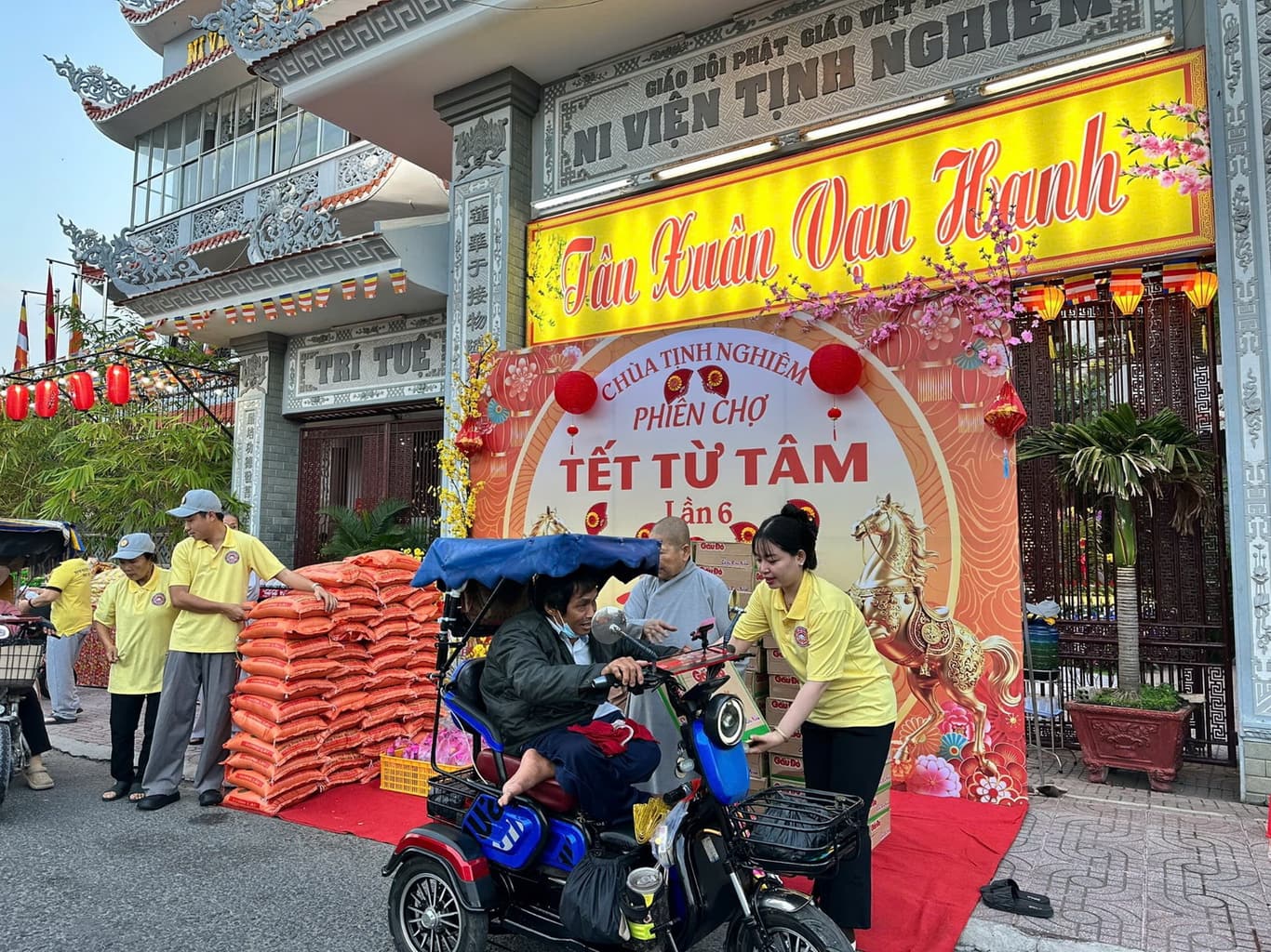 Từ thiện Tết Tiền Giang — 14
